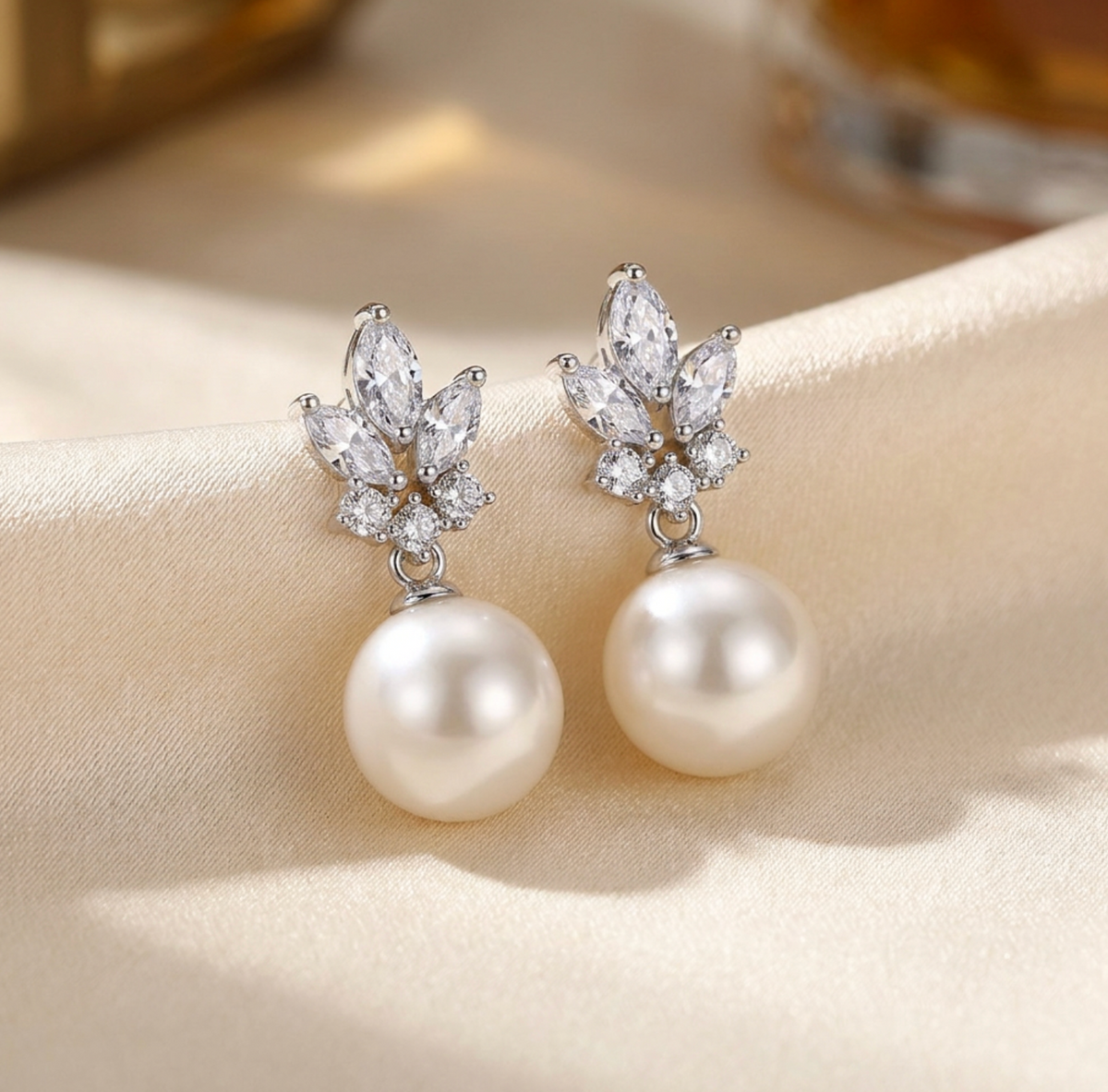 Leaf Marquise Zircon & Simulated Pearl Dangle Earrings