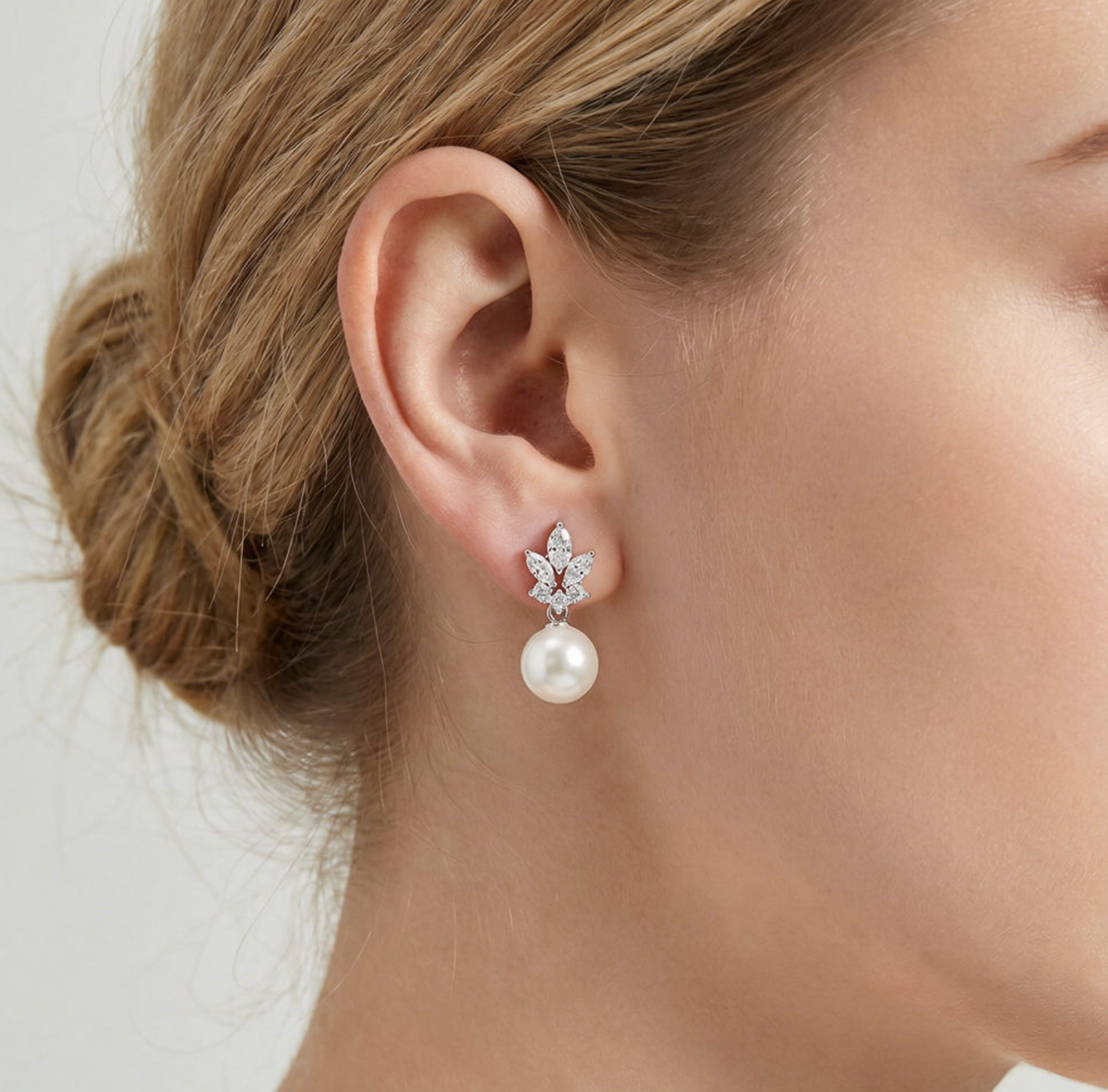 Leaf Marquise Zircon & Simulated Pearl Dangle Earrings